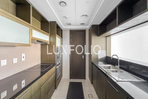 דירה למכירה ב Downtown Dubai (Downtown Burj Dubai), Dubai, איחוד האמירויות  2 חדרי שינה, 119 מ"ר, מספר 627468 - תמונה 13