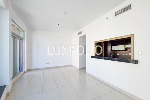 דירה למכירה ב Downtown Dubai (Downtown Burj Dubai), Dubai, איחוד האמירויות  2 חדרי שינה, 119 מ"ר, מספר 627468 - תמונה 2