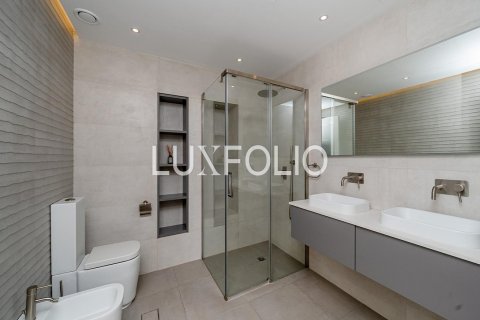 Apartment til salg i Old Town, Dubai, UAE 3 soveværelser, 200 kvm № 627465 - foto 9