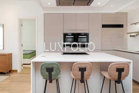 Apartment til salg i Old Town, Dubai, UAE 3 soveværelser, 200 kvm № 627465 - foto 2