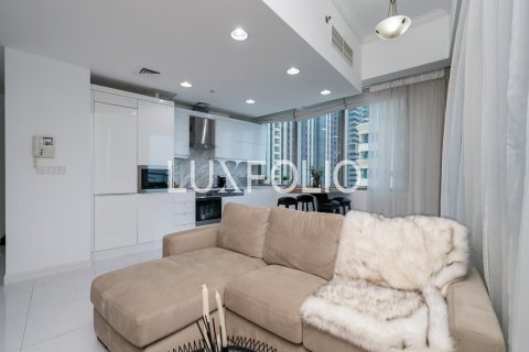 Appartamento in vendita a Dubai Marina, Dubai, EAU 3 camere da letto, 156 mq. № 627888 - foto 2