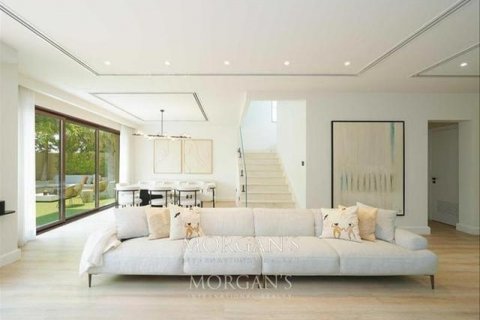 Villa in Arabian Ranches 2, Dubai, UAE 4 bedrooms, 405 sq.m. № 541444 - photo 7