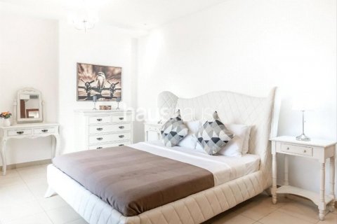 Lägenhet till försäljning i Jumeirah Beach Residence, Dubai, UAE 2 sovrum, 122 kvm Nr. 625983 - fotografi 8