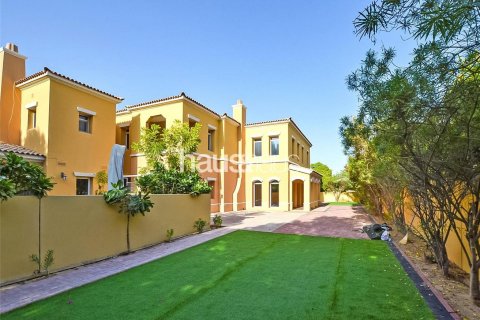 Vila u Arabian Ranches, Dubai, UAE 3 spavaćih soba, 273 m2 Br. 625830 - fotografija 11