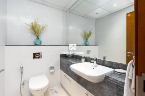 Apartamento en venta en Business Bay, Dubai, EAU 1 dormitorio, 75 m2 № 430004 - foto 10
