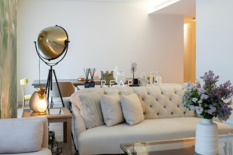 Appartamento a City Walk, Dubai, EAU 2 camere da letto, 161.7 mq. № 499580