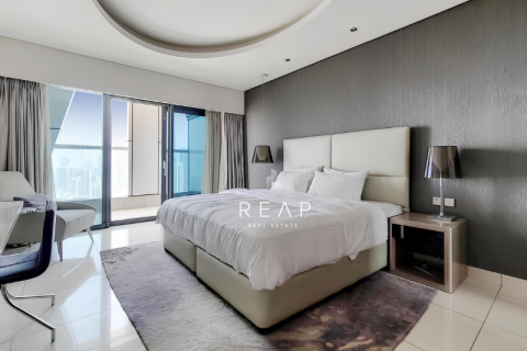 Huoneisto Business Bay, Dubai, Arabiemiraatit 2 makuuhuonetta, 128.9 m2 № 499579 - kuva 6