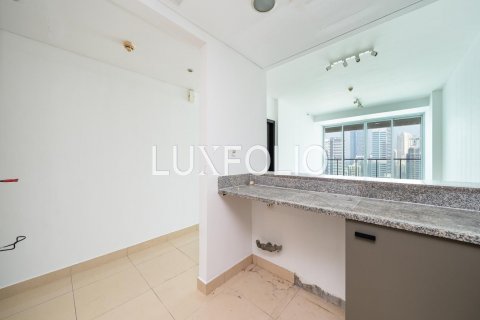Huoneisto Jumeirah Lake Towers, Dubai, Arabiemiraatit 1 makuuhuone, 120 m2 № 628168 - kuva 8