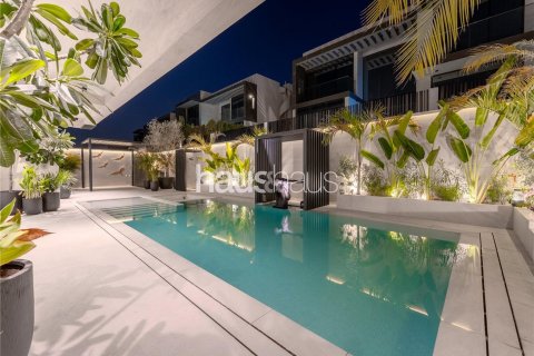 Huvila Al Furjan, Dubai, Arabiemiraatit 5 makuuhuonetta, 604 m2 № 625314 - kuva 25