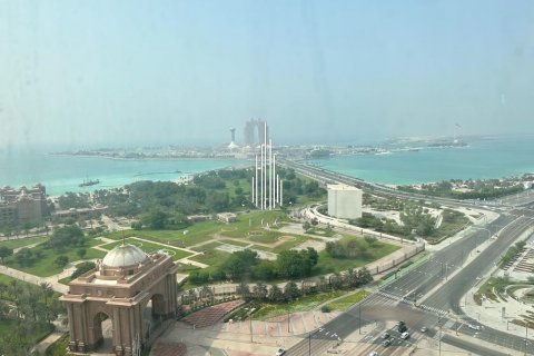 Apartman u gradu Corniche Road, Abu Dhabi, UAE 4 spavaće sobe, 199.7 m2 Br. 535226