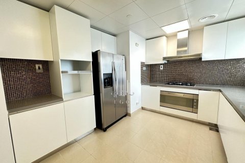 Apartman u gradu Corniche Road, Abu Dhabi, UAE 4 spavaće sobe, 199.7 m2 Br. 535226 - Slika 8