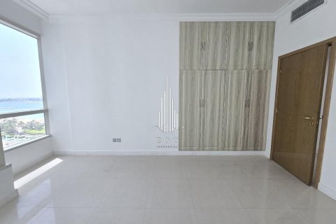 Apartamento para arrendamento em Corniche Road, Abu Dhabi, EAU 4 quartos, 278.7 m2 № 535342 - foto 11