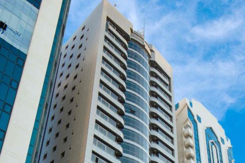 MOON TOWER në Al Khalidiya, Abu Dhabi, Emiratet e Bashkuara Arabe № 134299