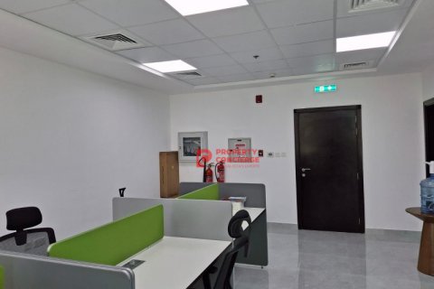 Escritório para arrendamento em Jumeirah Lake Towers, Dubai, EAU 72 m2 № 542289 - foto 3