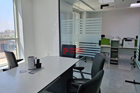 Escritório para arrendamento em Jumeirah Lake Towers, Dubai, EAU 72 m2 № 542289 - foto 2