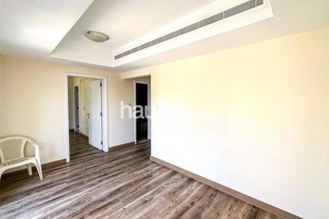 Villa à louer à The Lakes, Dubai, EAU 3 chambres, 235 m2 № 626699 - photo 10