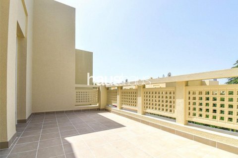 Villa à louer à The Lakes, Dubai, EAU 3 chambres, 235 m2 № 626699 - photo 17
