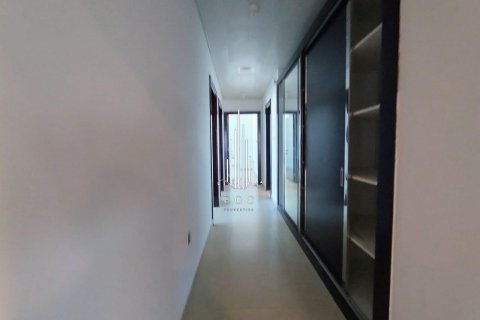 Apartament në Hamdan Street, Abu Dhabi, Emiratet e Bashkuara Arabe 3 dhoma gjumi, 213.7 m2. № 572857 - Foto 14