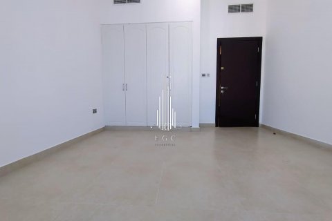 Apartament në Hamdan Street, Abu Dhabi, Emiratet e Bashkuara Arabe 3 dhoma gjumi, 213.7 m2. № 572857 - Foto 10
