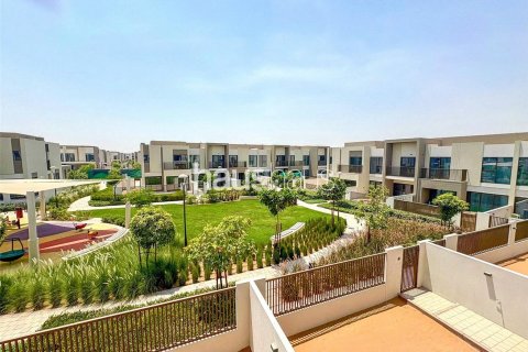 Városi lakóépület itt: Dubai Land, Dubai, EAE, 4 hálószoba, 216 m², azonosító: 626017 - fénykép 14