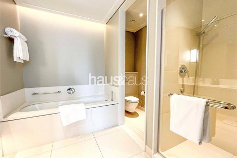 Appartamento in vendita a Downtown Dubai (Downtown Burj Dubai), Dubai, EAU 2 camere da letto, 152 mq. № 626327 - foto 13