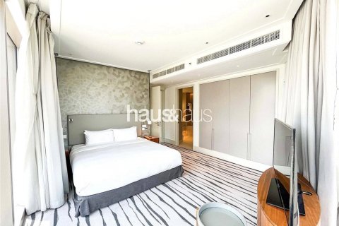 Appartamento in vendita a Downtown Dubai (Downtown Burj Dubai), Dubai, EAU 2 camere da letto, 152 mq. № 626327 - foto 12