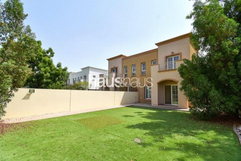 Villa i The Springs, Dubai, UAE 2 soveværelser, 167 kvm № 625369