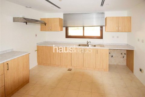 Casa urbana para venda em Jumeirah Islands, Dubai, EAU 4 quartos, 312 m2 № 625367 - foto 6