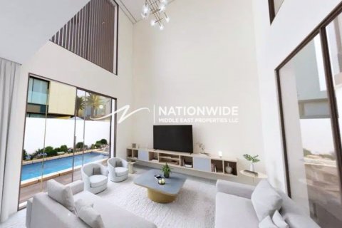 Вилла Абу-Даби, БАӘ-да 6 жатын бөлмелер, 590 м² № 619119 - фото 2