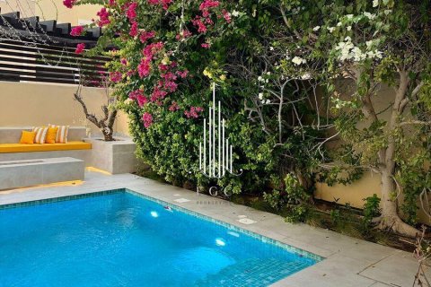 Villa sa Khalifa City, Abu Dhabi, UAE 4 silid-tulugan, 324.3 sq.m. № 547217