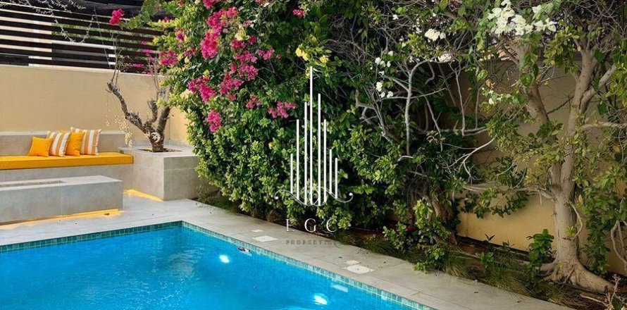 Villa itt: Khalifa City, Abu Dhabi, EAE, 4 hálószoba, 324.3 m², azonosító: 547217