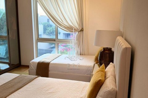 Villa itt: Khalifa City, Abu Dhabi, EAE, 4 hálószoba, 324.3 m², azonosító: 547217 - fénykép 12