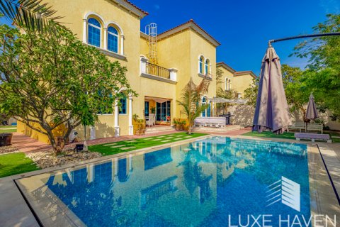 Villa i Jumeirah Park, Dubai, Emiratene 3 soverom, 284.75 kvm nr. 393100