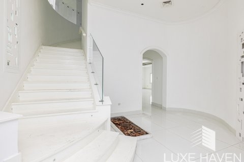 Villa in Emirates Hills, Dubai, UAE 6 bedrooms, 1485.98 sq.m. № 393102 - photo 23