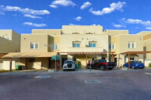Villa in Abu Dhabi, VAE: 3 Schlafzimmer, 225.2 m2 Nr. 410593
