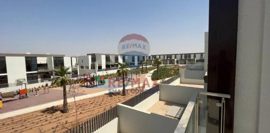Kaupunkipientalo Mohammed Bin Rashid City, Dubai, Arabiemiraatit 4 makuuhuonetta, 293.8 m2 № 389945