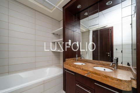 Downtown Dubai (Downtown Burj Dubai), Dubai, UAE의 임대용 아파트 침실 2개, 125제곱미터 번호 627258 - 사진 16
