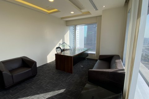 Office til leje i Sheikh Zayed Road, Dubai, UAE 300 kvm № 293994 - foto 8