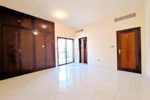 Vilă de închiriat în Al Dhafrah, Abu Dhabi, EAU 4 dormitoare, 207.6 mp.  №458032 - poză 9