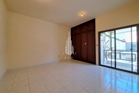 Vilă de închiriat în Al Dhafrah, Abu Dhabi, EAU 4 dormitoare, 207.6 mp.  №458032 - poză 3