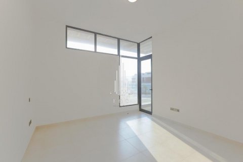 Vila na Yas Island, Abu Dhabi, SAE 4 spálne, 599.2 m2 č. 540647 - Fotografia 16