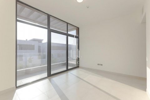 Vila na Yas Island, Abu Dhabi, SAE 4 spálne, 599.2 m2 č. 540647 - Fotografia 19