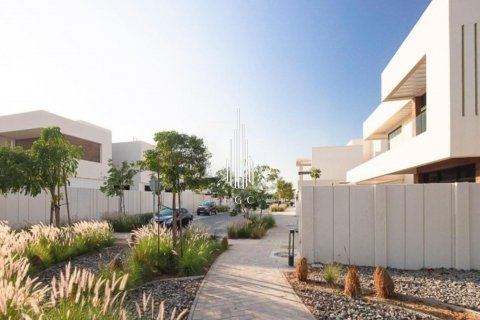 Vila na Yas Island, Abu Dhabi, SAE 4 spálne, 599.2 m2 č. 540647 - Fotografia 13