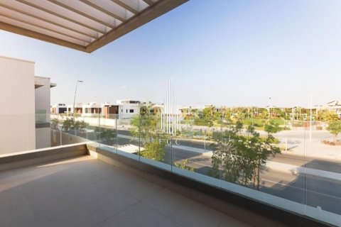 Vila na Yas Island, Abu Dhabi, SAE 4 spálne, 599.2 m2 č. 540647 - Fotografia 15