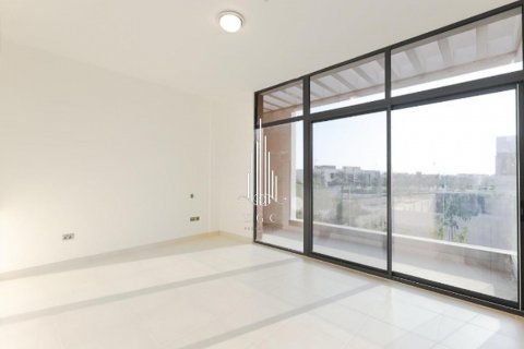 Vila na Yas Island, Abu Dhabi, SAE 4 spálne, 599.2 m2 č. 540647 - Fotografia 10