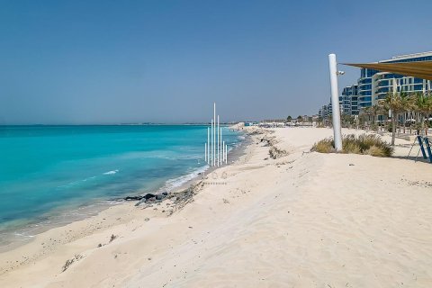 Huoneisto Saadiyat Island, Abu Dhabi, Arabiemiraatit 2 makuuhuonetta, 105.6 m2 № 579737