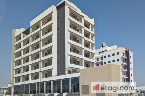 Magazin în Dubai, EAU 106.7 mp.  №573025
