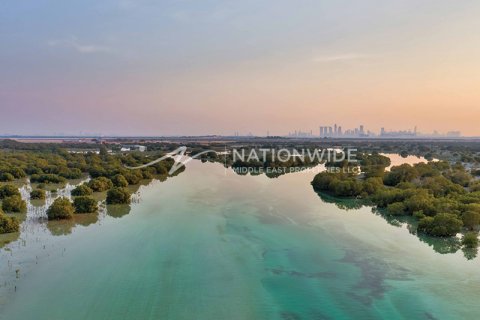 Abu Dhabi、UAE にあるタウンハウス販売中 3ベッドルーム、231 m2、No595339 - 写真 2