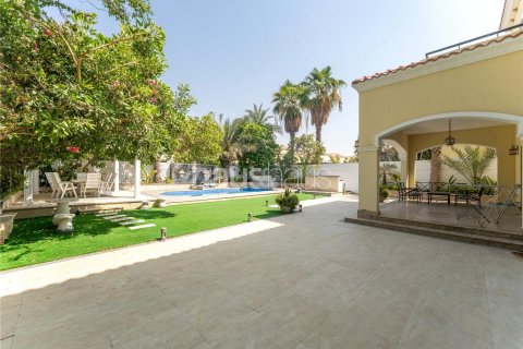 Vilă de vânzare în Jumeirah Park, Dubai, EAU 4 dormitoare, 419 mp.  №625425 - poză 3