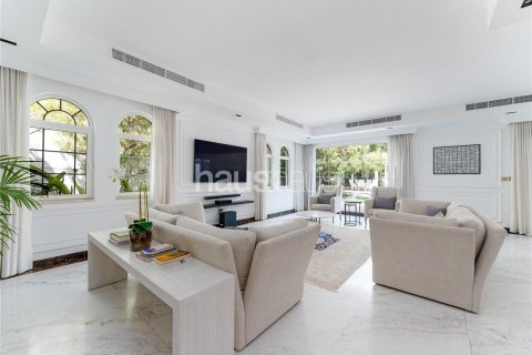 Vilă de vânzare în Jumeirah Park, Dubai, EAU 4 dormitoare, 419 mp.  №625425 - poză 6